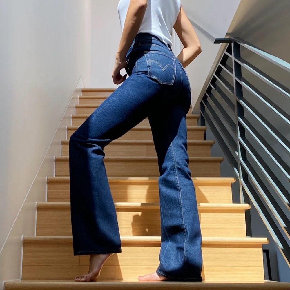 NWT Levi’s Ribcage High Rise Bootcut Jeans in High Key Dark Wash